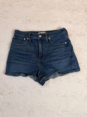 Madewell Mid-Rise Perfect Vintage Denim Shorts in Mayfield Wash - 28